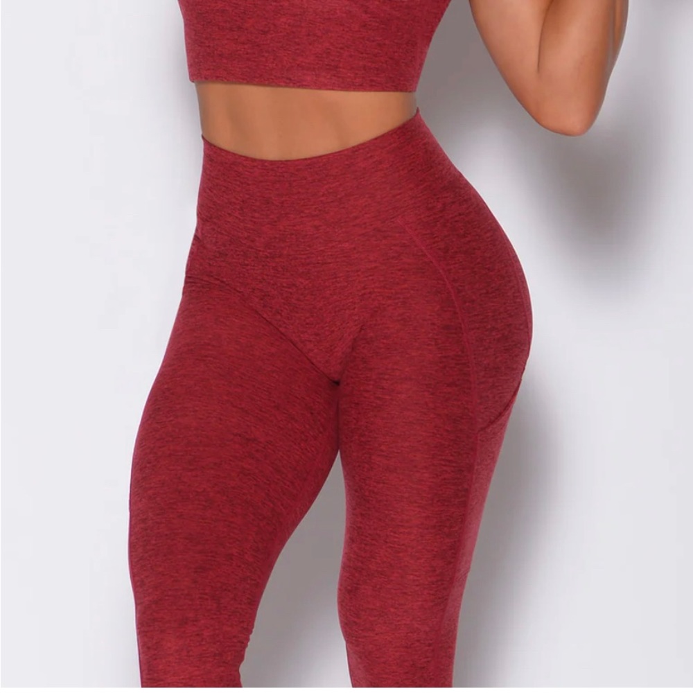 Bombshell garnet red “uplift pocket legging”